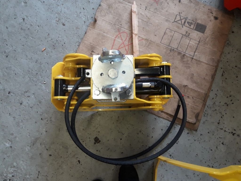 Greifer des Typs Sonstige VZM VZM 110 130 150 houtklem, Neumaschine in Mijdrecht (Bild 3)