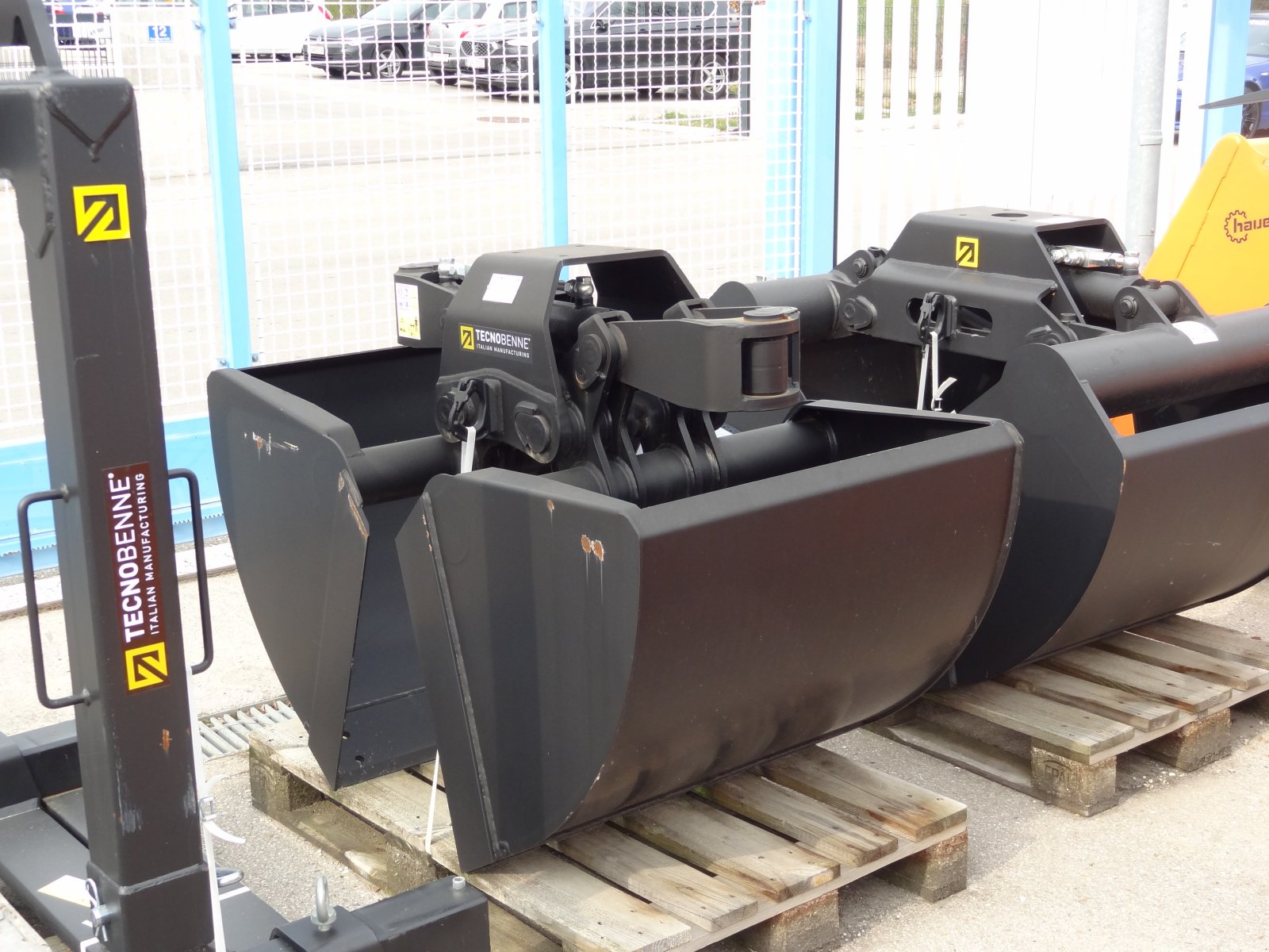 Greifer des Typs Tecnobenne BOT S 505, Neumaschine in St.Andrä-Wördern (Bild 1)