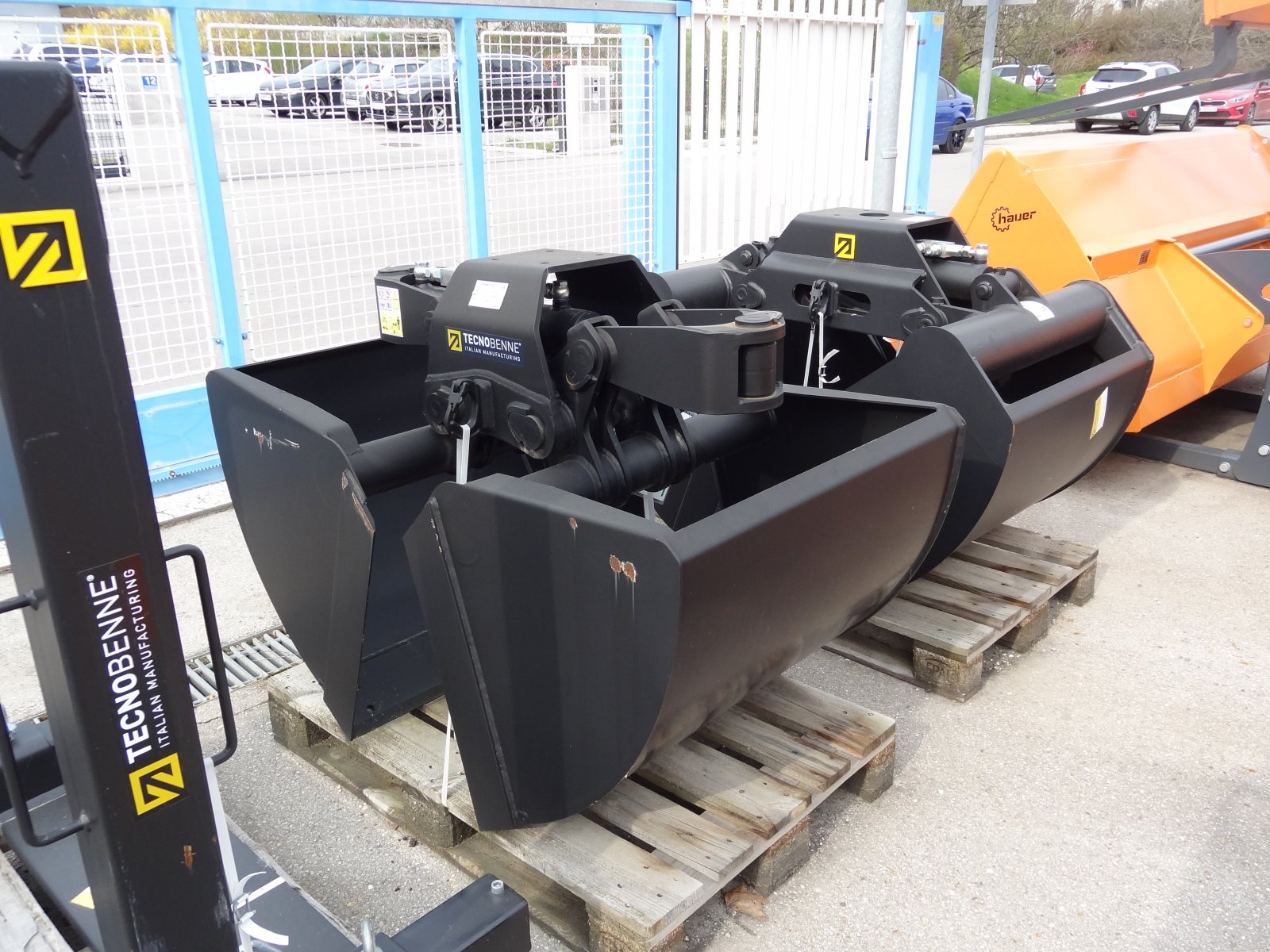 Greifer des Typs Tecnobenne BOT S 505, Neumaschine in St.Andrä-Wördern (Bild 2)