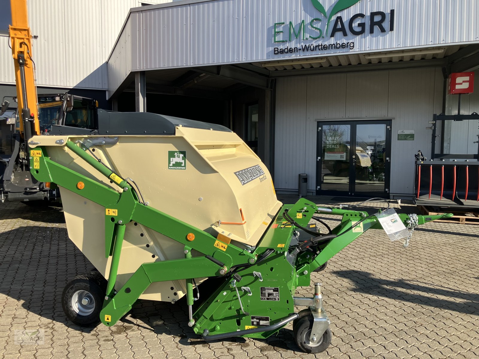 Großflächenmäher des Typs Amazone Grasshopper SmartCut GHS Drive 2100, Neumaschine in Vöhringen (Bild 1)