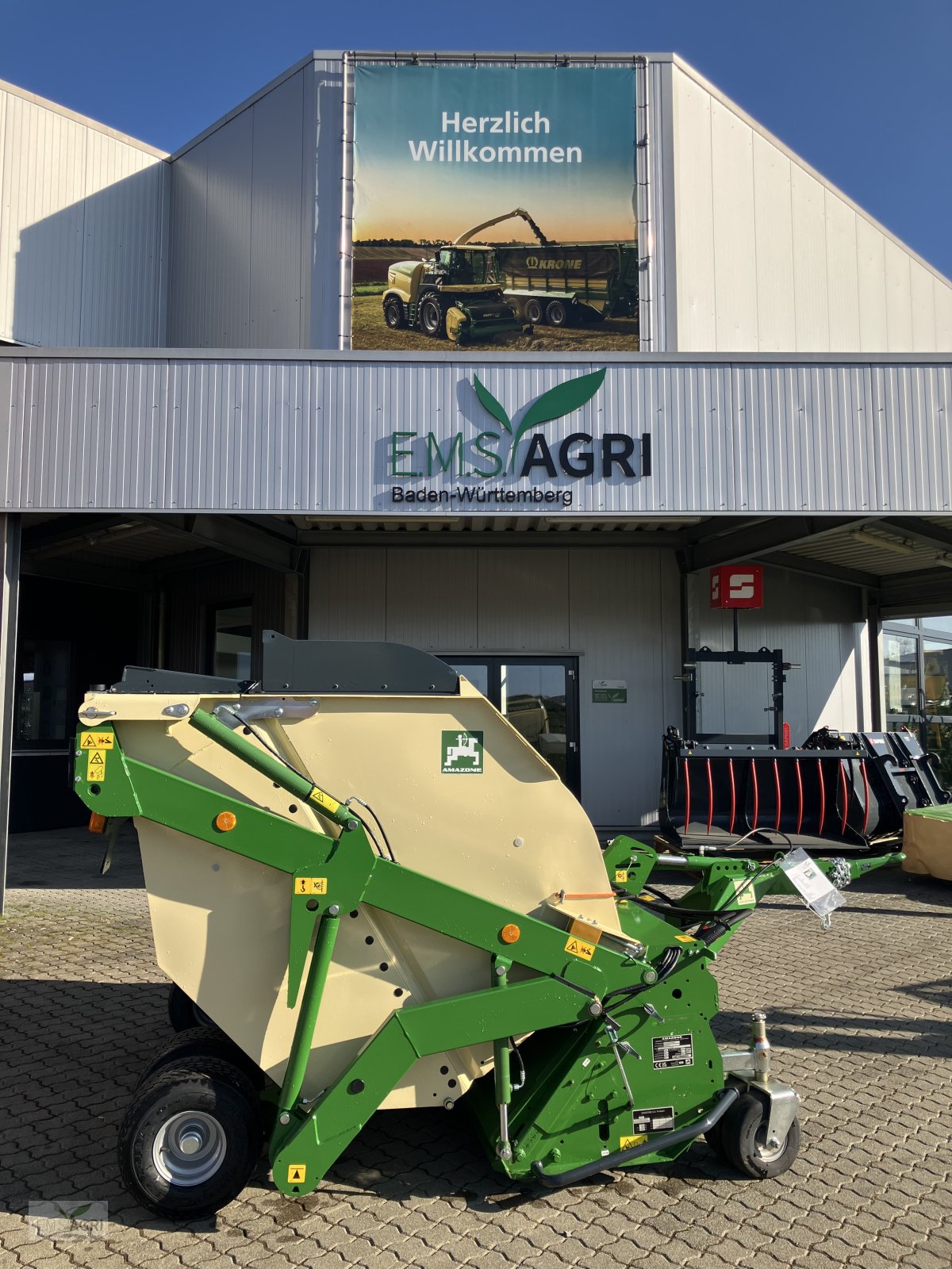 Großflächenmäher des Typs Amazone Grasshopper SmartCut GHS Drive 2100, Neumaschine in Vöhringen (Bild 3)