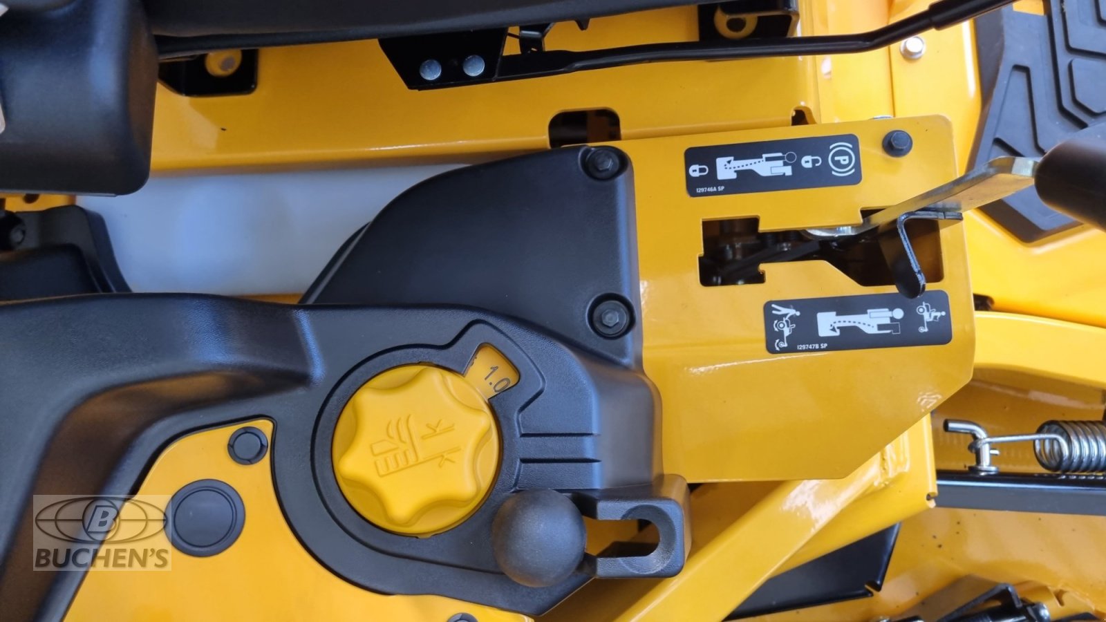 Großflächenmäher del tipo Cub Cadet XZ8 S137i ULTIMA, Neumaschine In Olpe (Immagine 13)