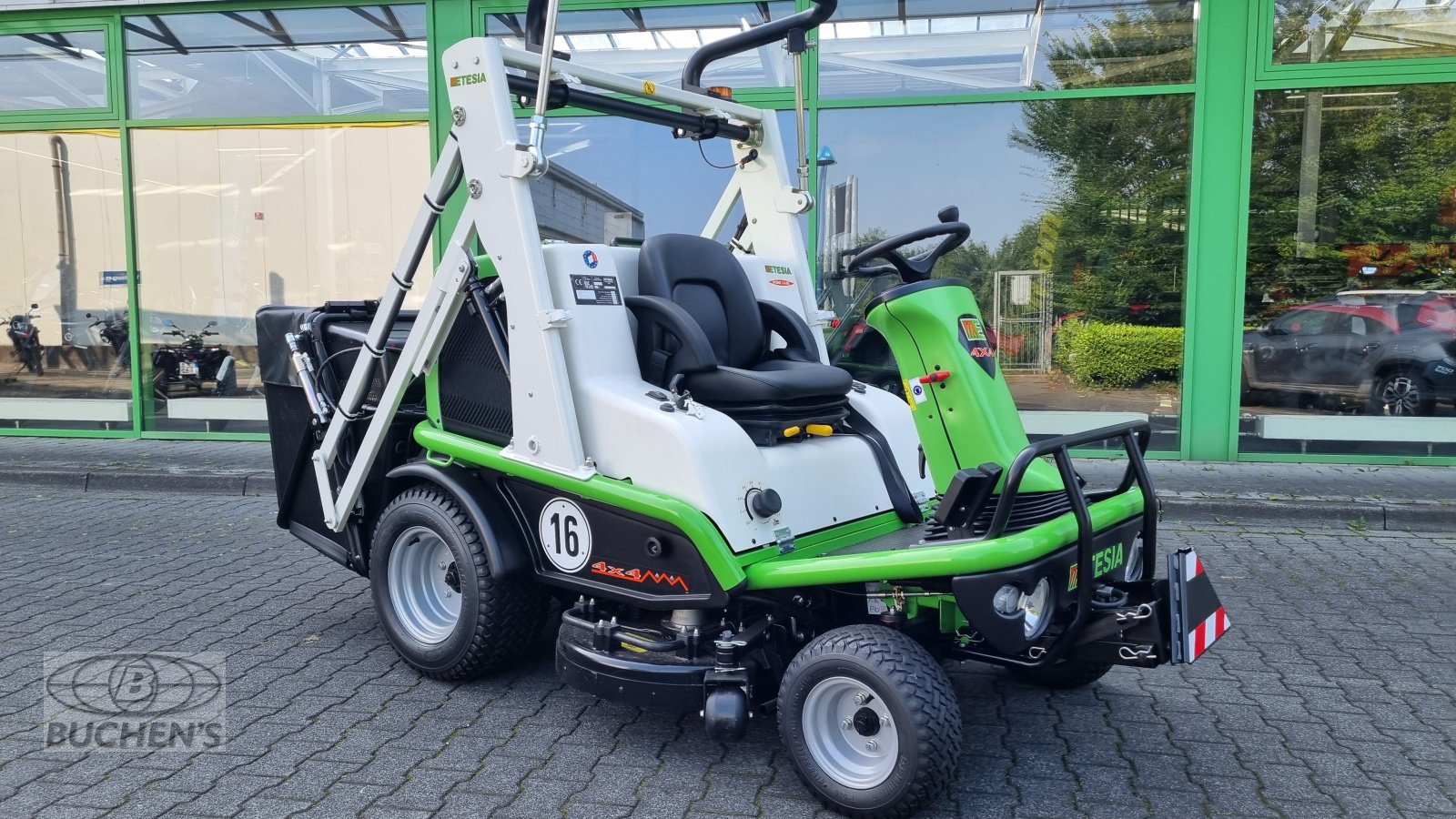 Großflächenmäher des Typs Etesia H124 DX Allrad Hochentleerung, Neumaschine in Olpe (Bild 2)