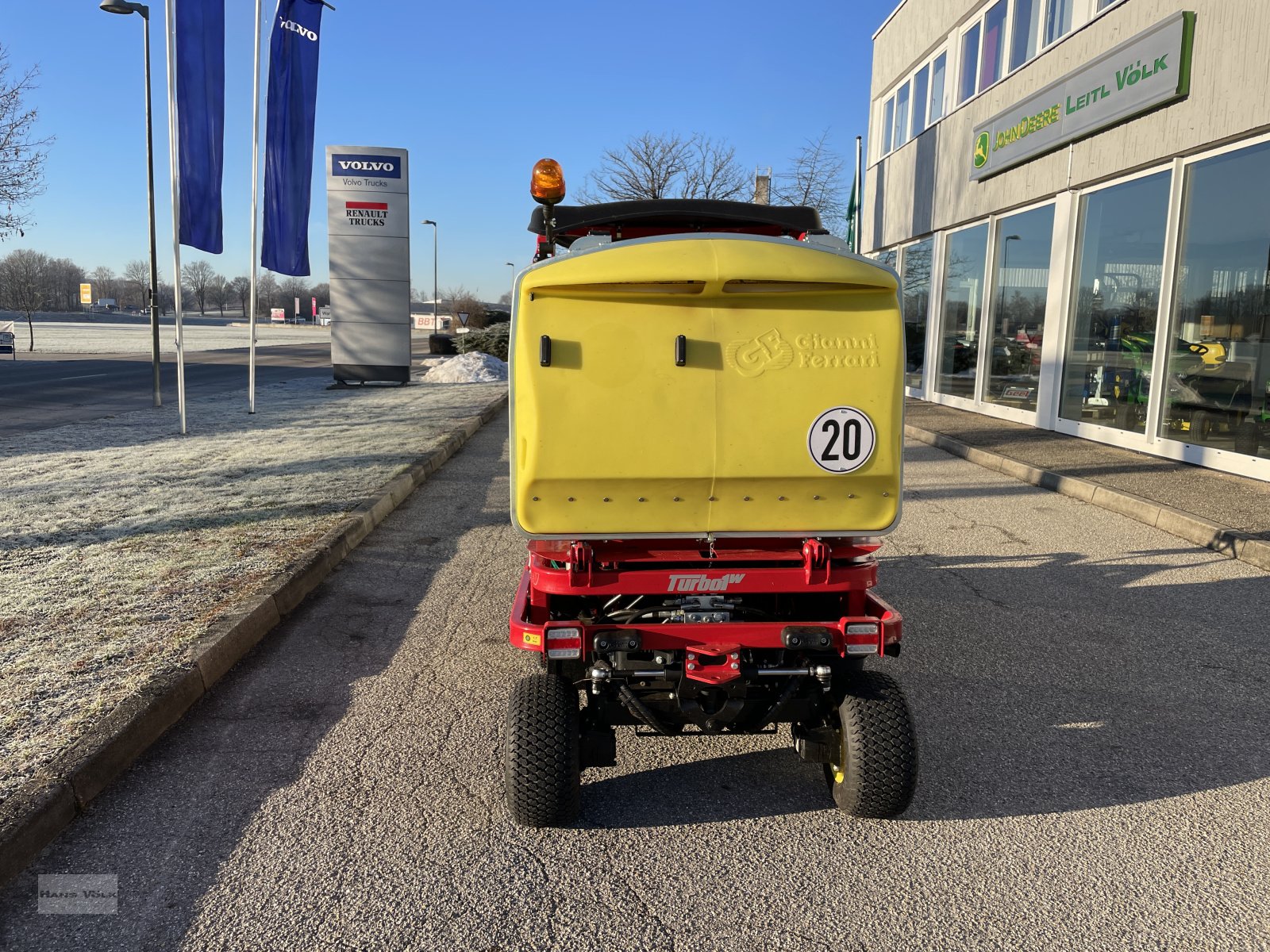 Großflächenmäher des Typs Ferrari Turbo 1 W, Neumaschine in Eggenfelden (Bild 5)