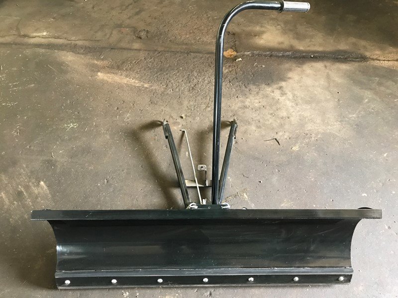 Großflächenmäher a típus Husqvarna Schneepflug zu Rider R216T, Neumaschine ekkor: Schwarzhäusern (Kép 1)