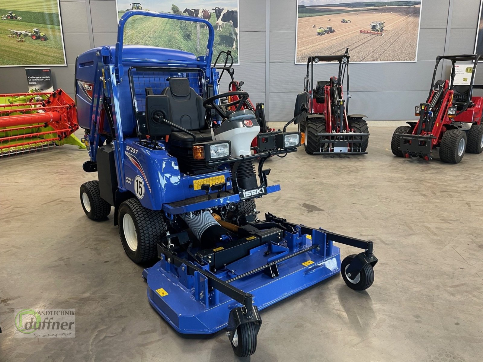 Großflächenmäher des Typs Iseki SF 237, Neumaschine in Hohentengen (Bild 4)