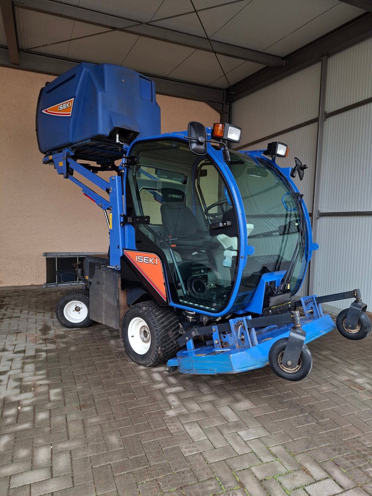 Großflächenmäher des Typs Iseki SF 450, Gebrauchtmaschine in Kretzschau  (Bild 1)