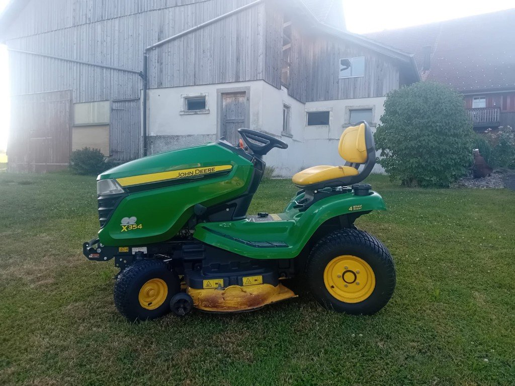 Großflächenmäher tip John Deere X 354, Gebrauchtmaschine in Oetwil am See (Poză 3)