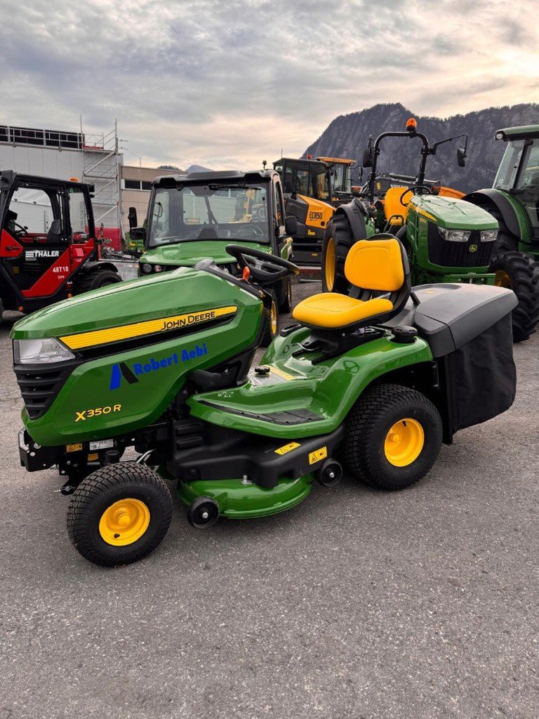 Großflächenmäher tip John Deere X350R, Neumaschine in Landquart (Poză 1)