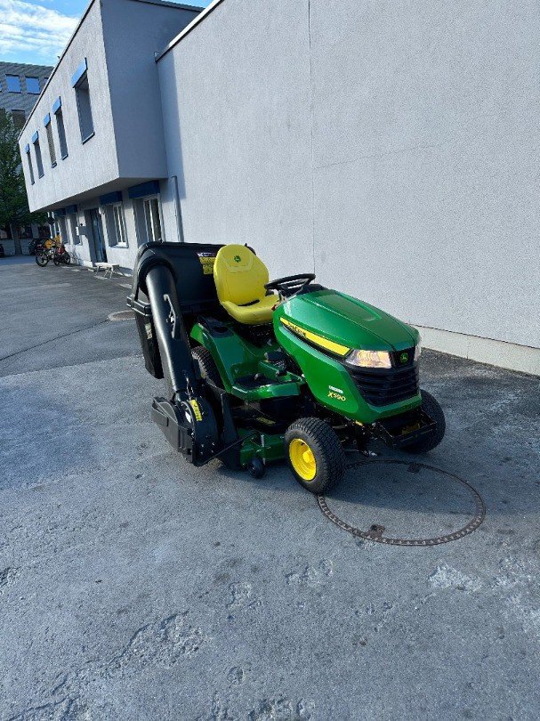 Großflächenmäher Türe ait John Deere X590, Ausstellungsmaschine içinde Regensdorf (resim 3)