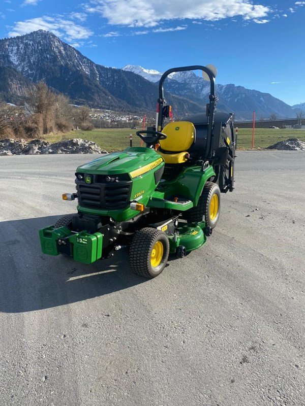 Großflächenmäher des Typs John Deere X950R, Neumaschine in Landquart (Bild 3)