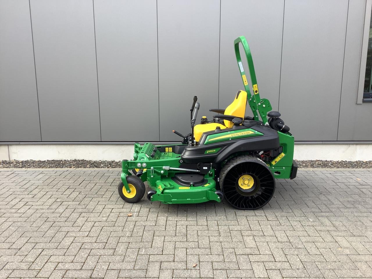 Großflächenmäher tip John Deere Z950R, Neumaschine in Greven (Poză 9)