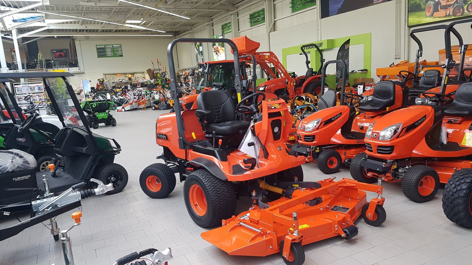 Großflächenmäher des Typs Kubota F391-4WD, Neumaschine in Olpe (Bild 3)