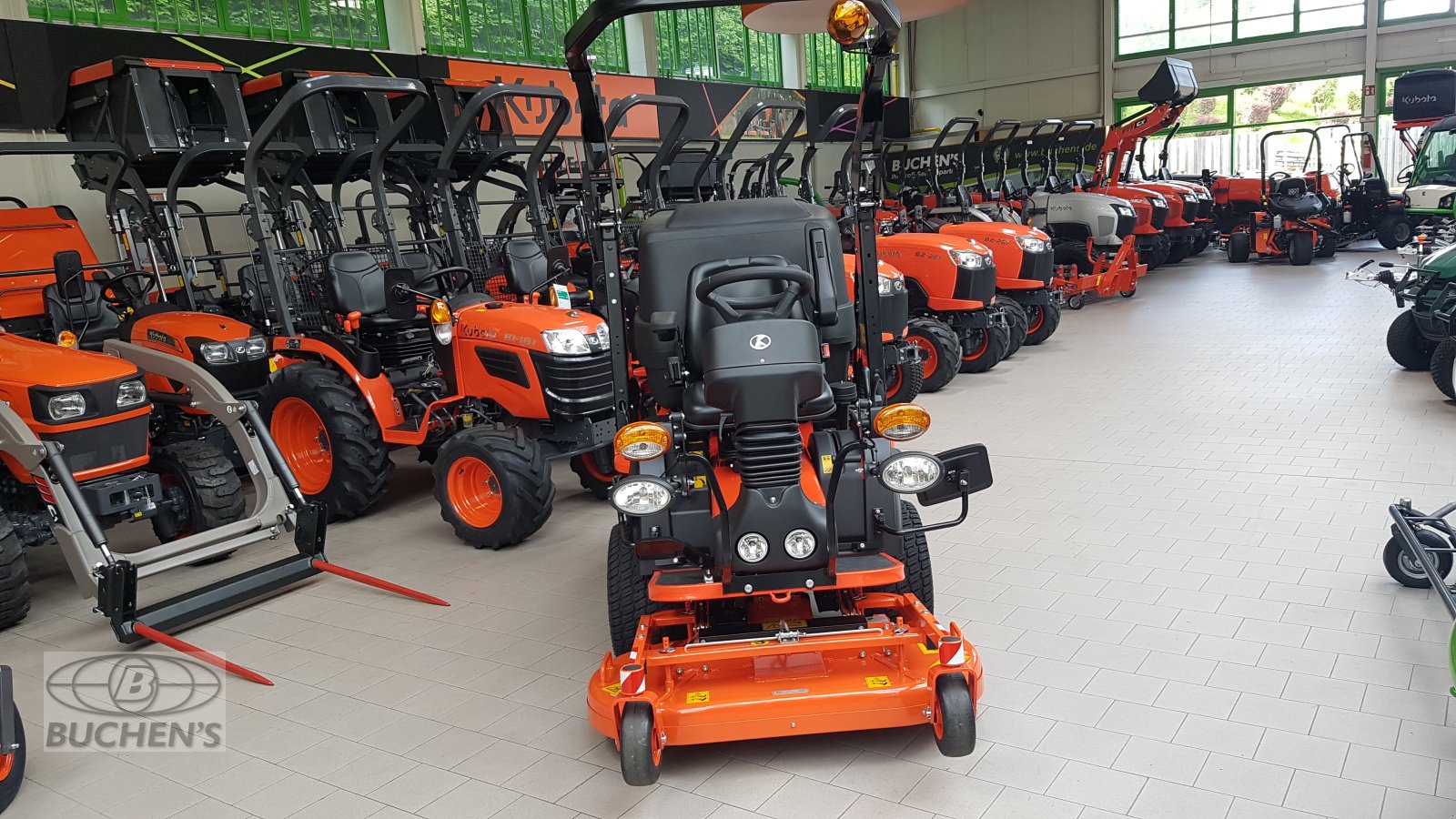 Großflächenmäher des Typs Kubota FC3-221E, Neumaschine in Olpe (Bild 7)