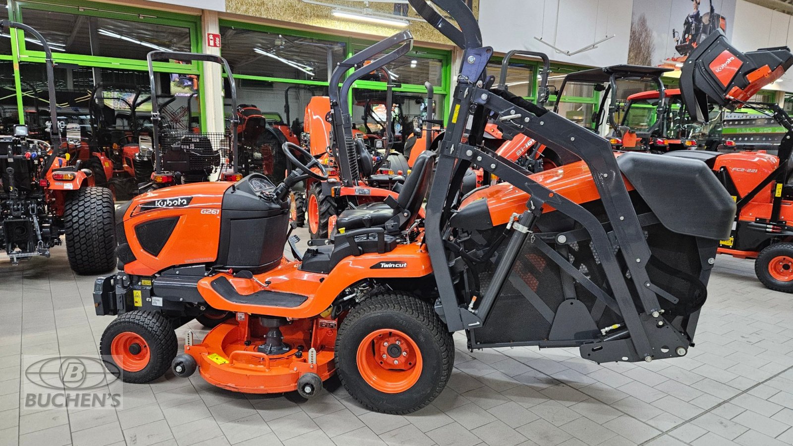 Großflächenmäher des Typs Kubota G261 HD Demo, Neumaschine in Olpe (Bild 1)