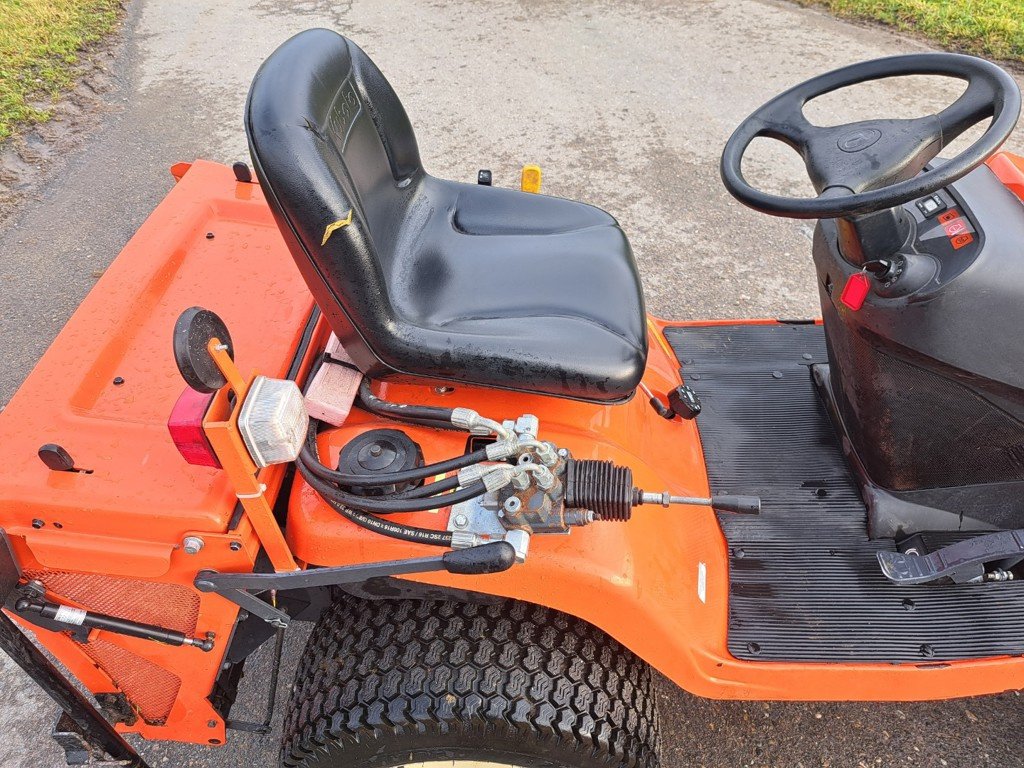 Großflächenmäher tip Kubota GR 2120, Gebrauchtmaschine in Oetwil am See (Poză 6)