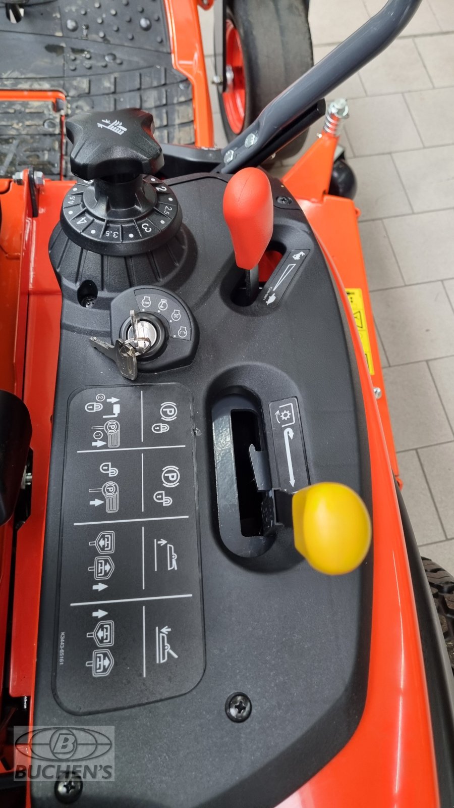 Großflächenmäher des Typs Kubota ZD1211, Neumaschine in Olpe (Bild 9)