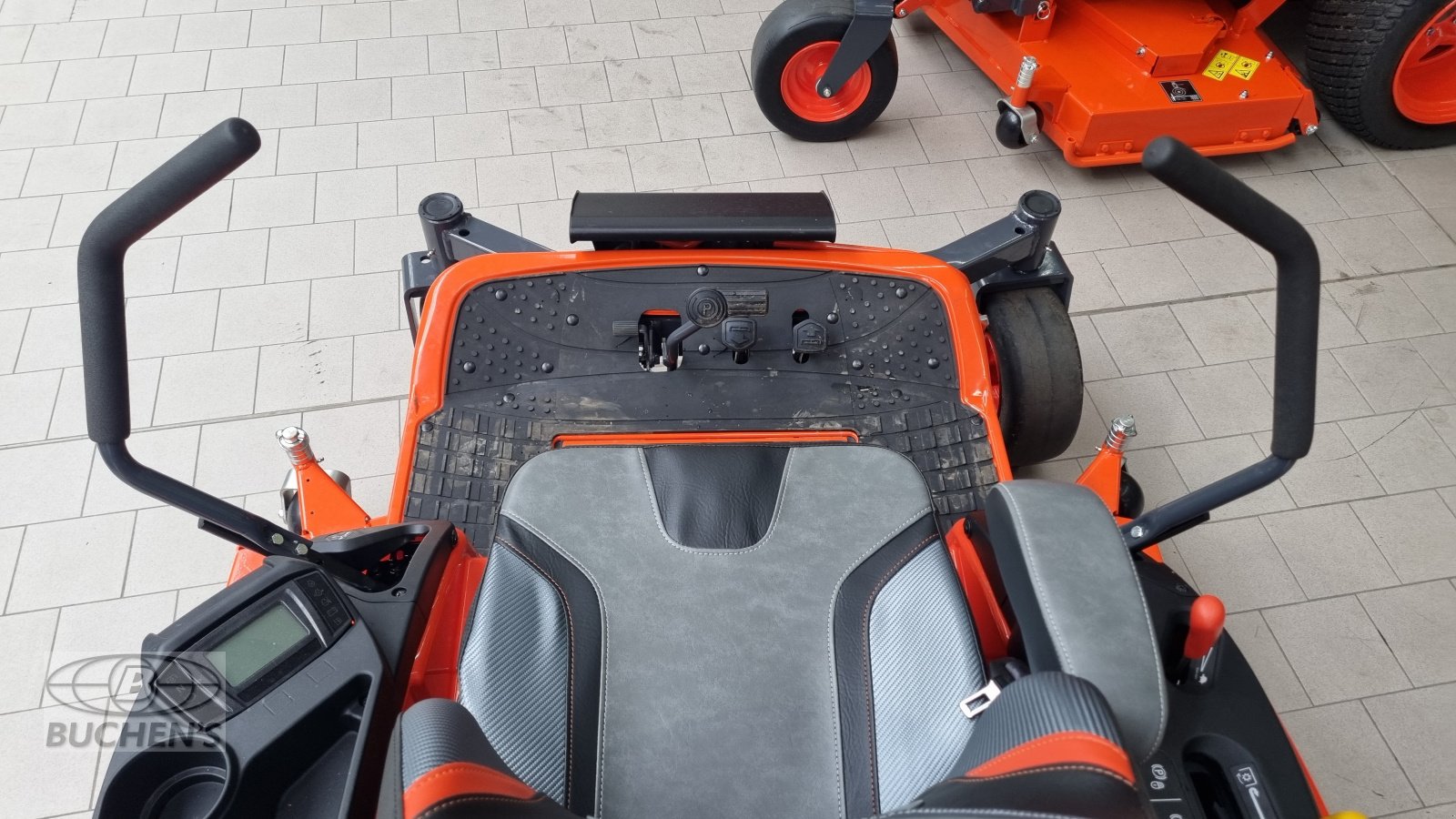 Großflächenmäher des Typs Kubota ZD1211, Neumaschine in Olpe (Bild 10)