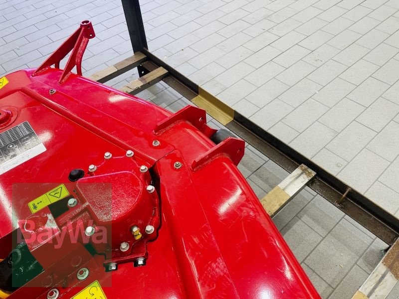 Großflächenmäher типа Massey Ferguson ZWISCHENACHS SICHELMÄHWERK, Gebrauchtmaschine в Manching (Фотография 9)