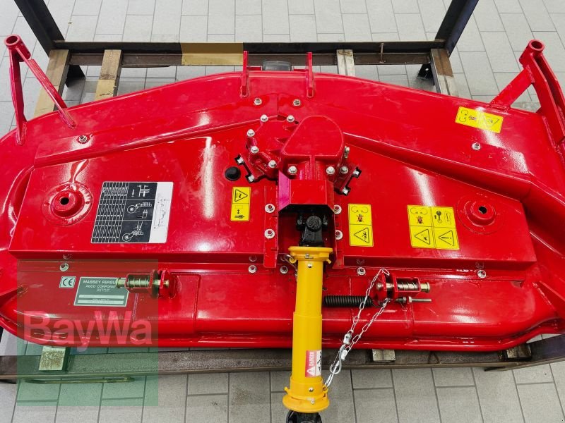 Großflächenmäher типа Massey Ferguson ZWISCHENACHS SICHELMÄHWERK, Gebrauchtmaschine в Manching (Фотография 8)