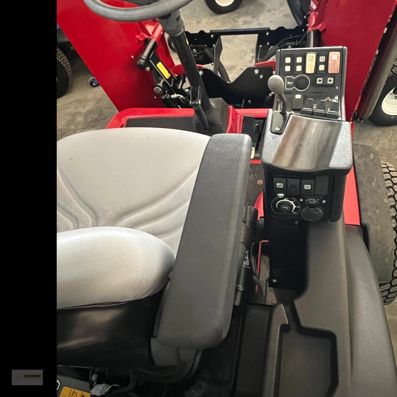 Großflächenmäher del tipo Toro LT-F 3000, Vorführmaschine en Kirchheim b. München (Imagen 4)