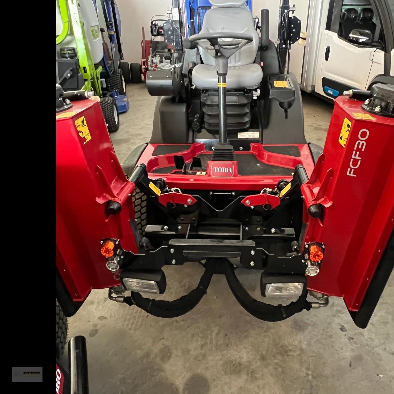 Großflächenmäher του τύπου Toro LT-F 3000, Vorführmaschine σε Kirchheim b. München (Φωτογραφία 1)