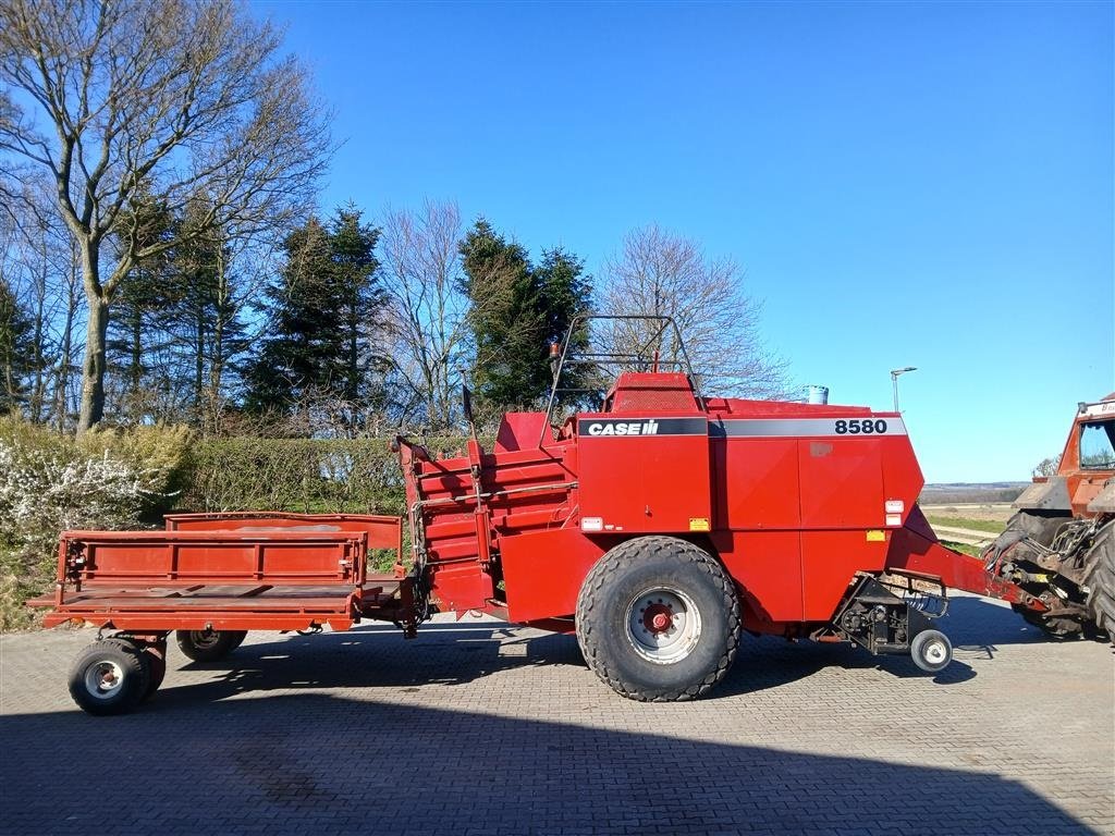 Großpackenpresse typu Case IH 8580, Gebrauchtmaschine v Gram (Obrázek 1)