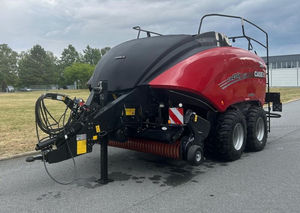 Großpackenpresse of the type Case IH LB 434 Rotor Cutter XL, Neumaschine in Burkau (Picture 1)