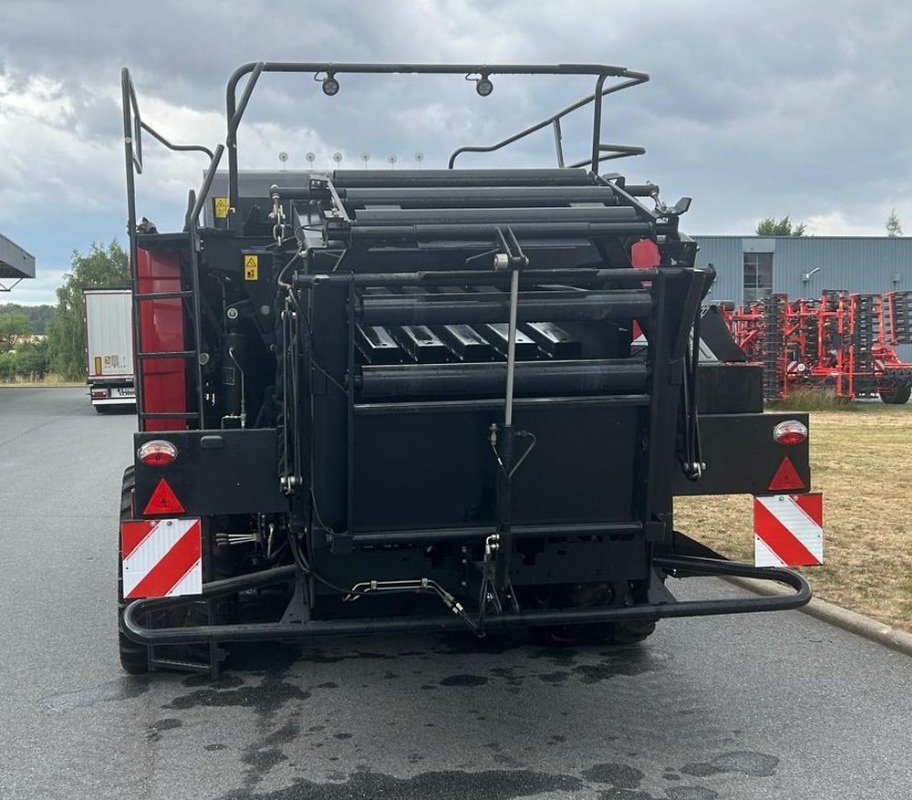 Großpackenpresse of the type Case IH LB 434 Rotor Cutter XL, Neumaschine in Burkau (Picture 10)