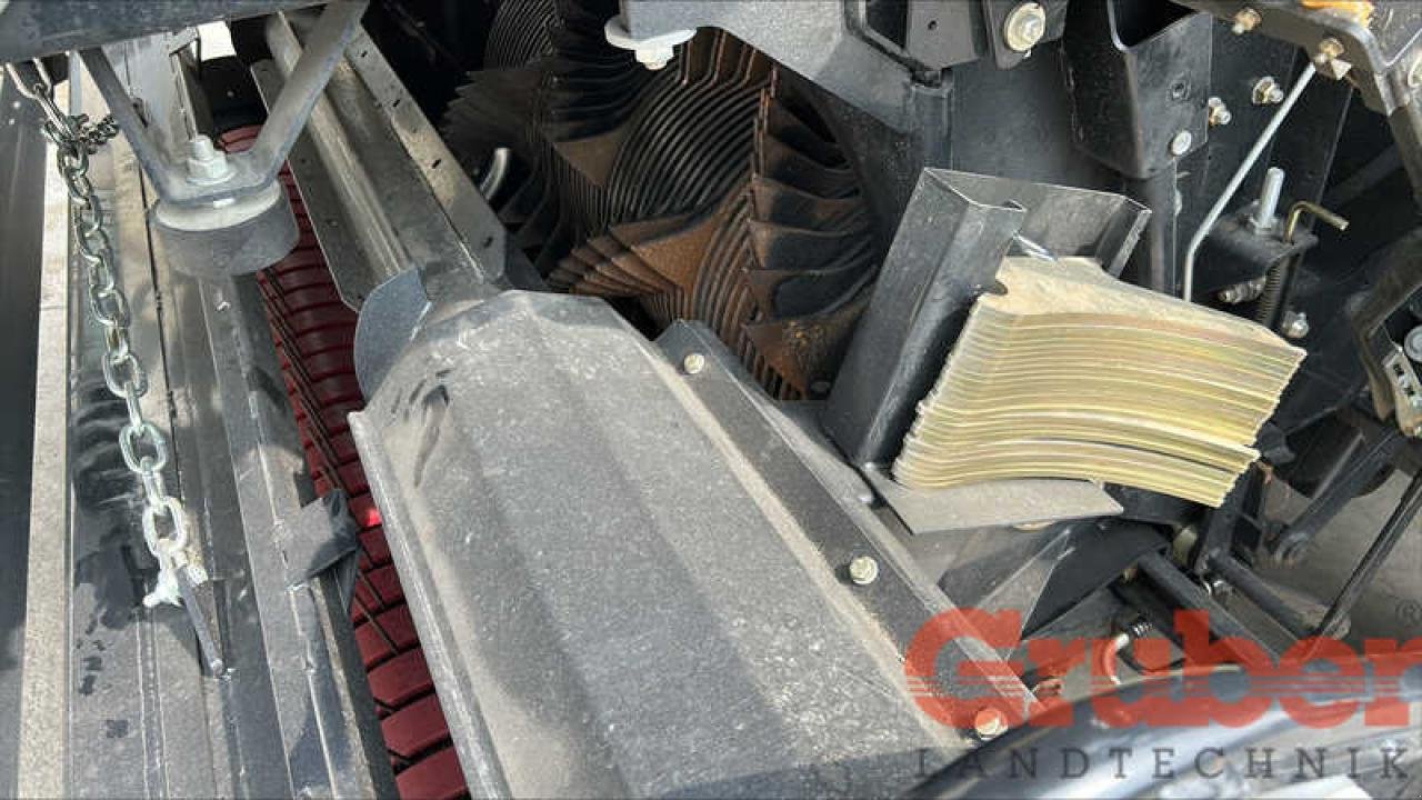 Großpackenpresse des Typs Case IH LB436 HD Rotor Cutter, Neumaschine in Hartkirchen (Bild 7)