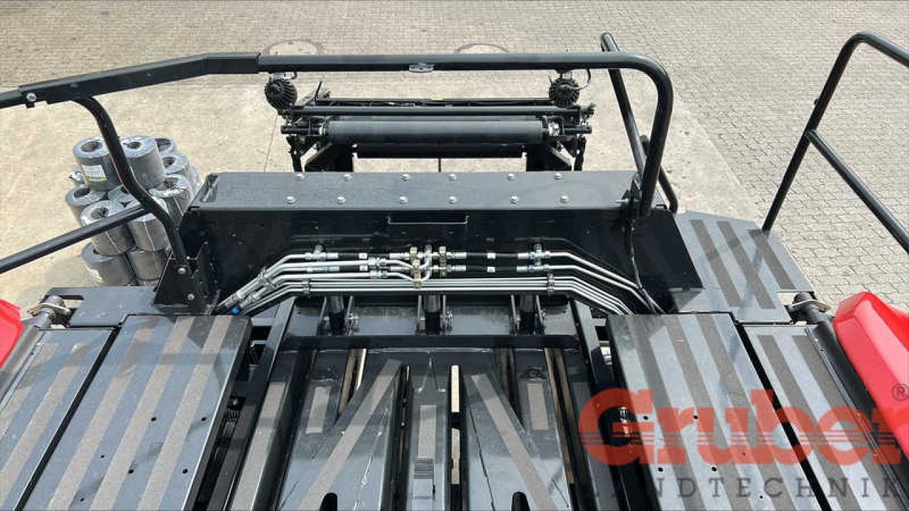 Großpackenpresse des Typs Case IH LB436 HD Rotor Cutter, Neumaschine in Hartkirchen (Bild 10)