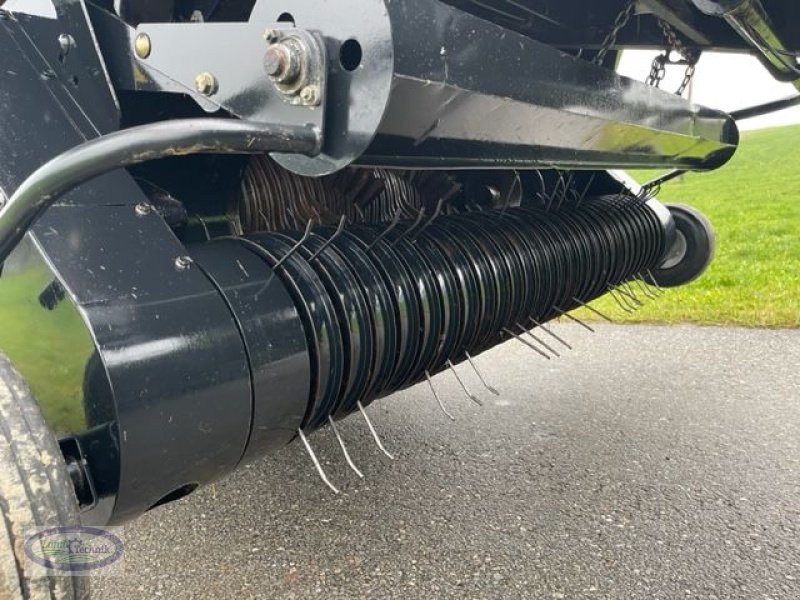 Großpackenpresse des Typs Case IH LBX 322, Gebrauchtmaschine in Münzkirchen (Bild 16)