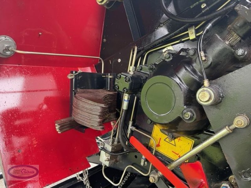 Großpackenpresse des Typs Case IH LBX 322, Gebrauchtmaschine in Münzkirchen (Bild 20)