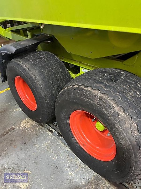 Großpackenpresse του τύπου CLAAS Großpackenpresse Quadrant 2200RC, Gebrauchtmaschine σε Zweibrücken (Φωτογραφία 4)