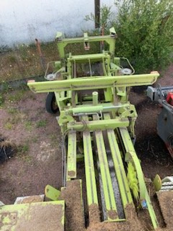 Großpackenpresse typu CLAAS QUADRANT 1150, Gebrauchtmaschine v LA SOUTERRAINE (Obrázok 9)