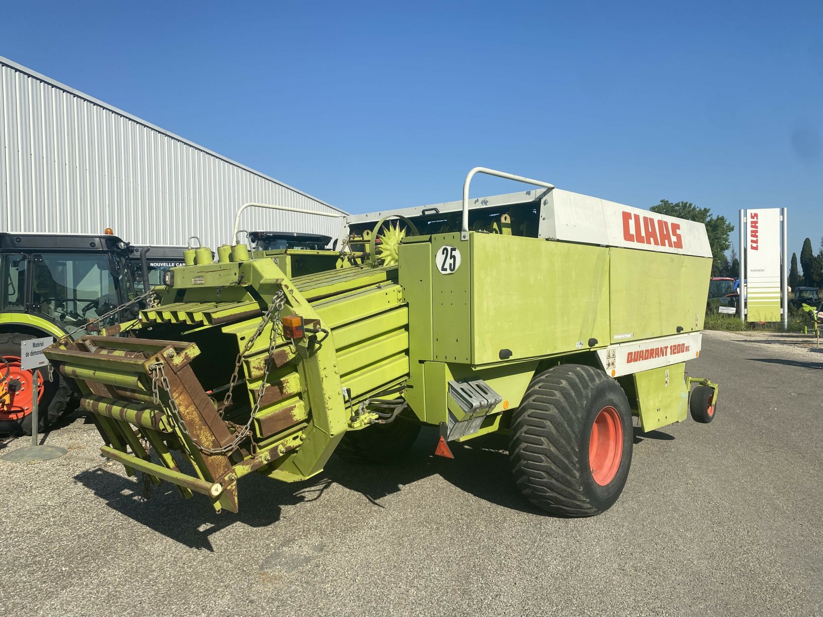 Großpackenpresse Türe ait CLAAS QUADRANT 1200, Gebrauchtmaschine içinde SAINT ANDIOL (resim 3)