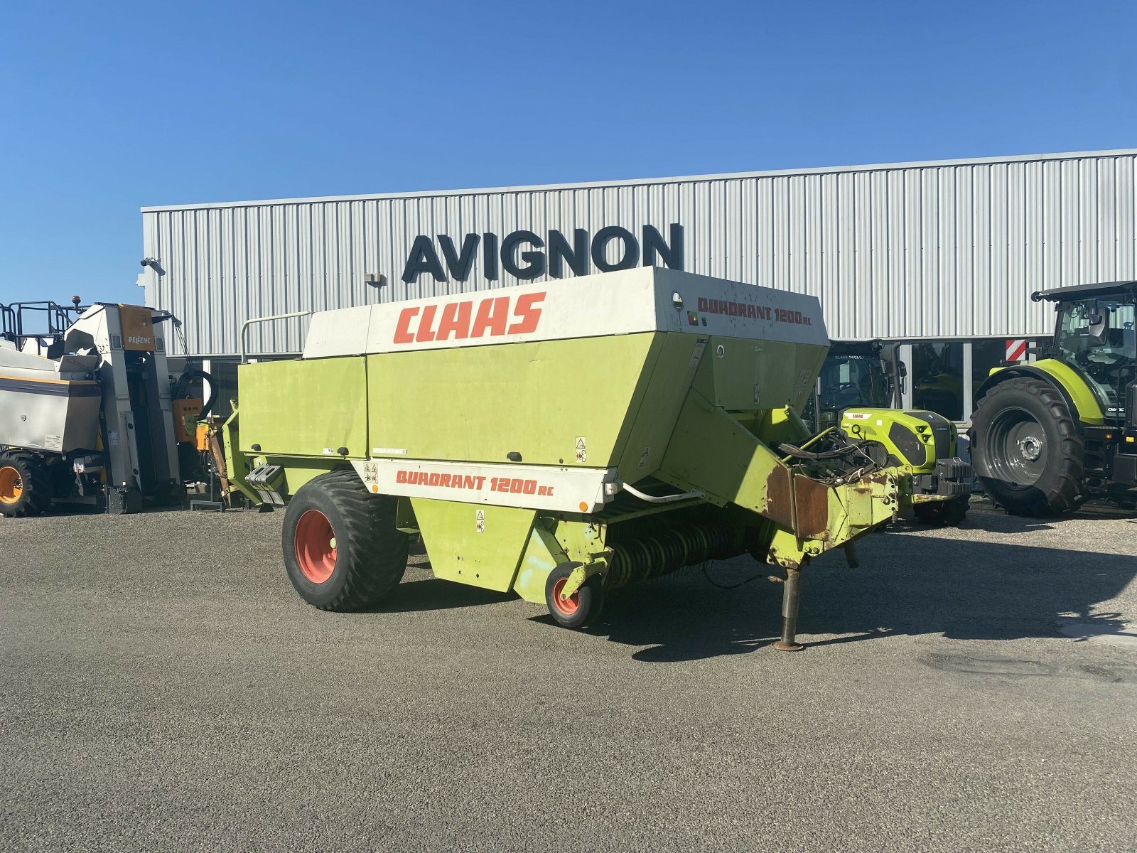 Großpackenpresse Türe ait CLAAS QUADRANT 1200, Gebrauchtmaschine içinde SAINT ANDIOL (resim 2)