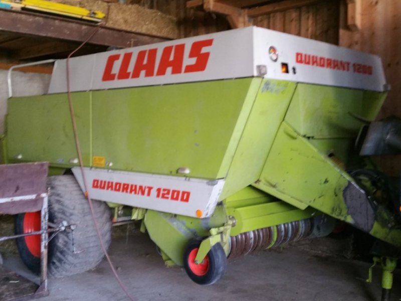 Großpackenpresse des Typs CLAAS Quadrant 1200, Gebrauchtmaschine in Inzell (Bild 1)