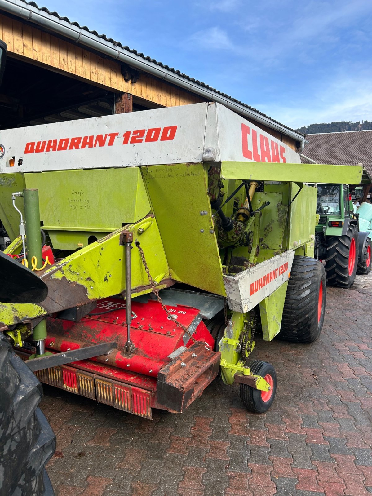 Großpackenpresse of the type CLAAS Quadrant 1200, Gebrauchtmaschine in Inzell (Picture 5)