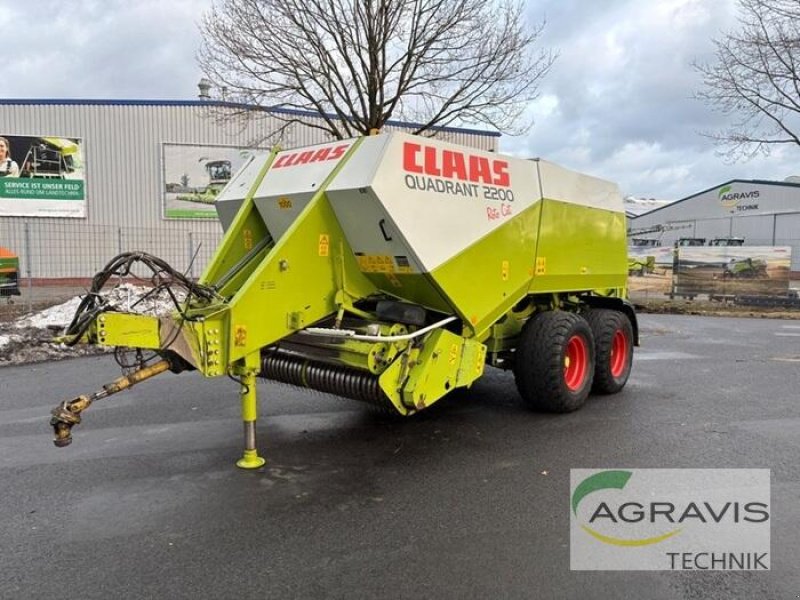 Großpackenpresse des Typs CLAAS QUADRANT 2200 RC, Gebrauchtmaschine in Meppen (Bild 1)