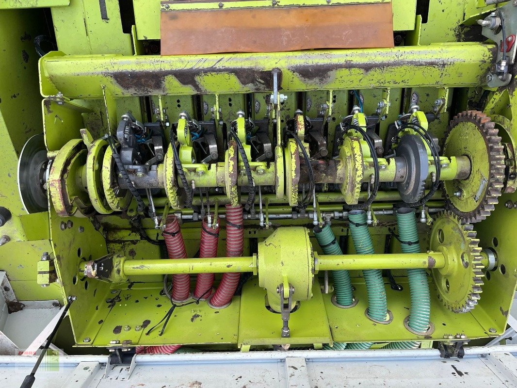 Großpackenpresse a típus CLAAS QUADRANT 2200 RC, Gebrauchtmaschine ekkor: Risum-Lindholm (Kép 17)