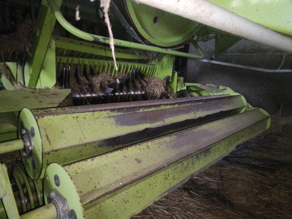 Großpackenpresse tip CLAAS QUADRANT 2200, Gebrauchtmaschine in Eton (Poză 5)
