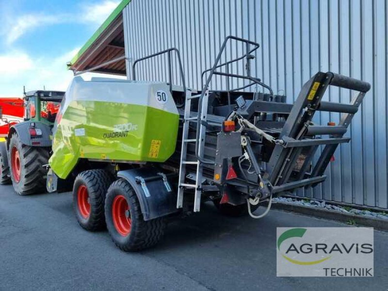 Großpackenpresse типа CLAAS QUADRANT 3200 FC T, Gebrauchtmaschine в Melle-Wellingholzhausen (Фотография 4)