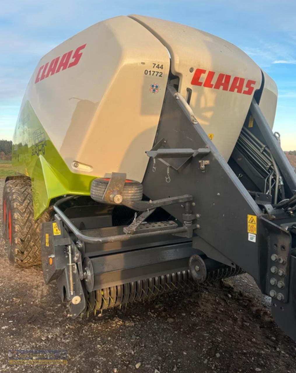 Großpackenpresse tip CLAAS QUADRANT 3200 FC T, Gebrauchtmaschine in Rhaunen (Poză 4)