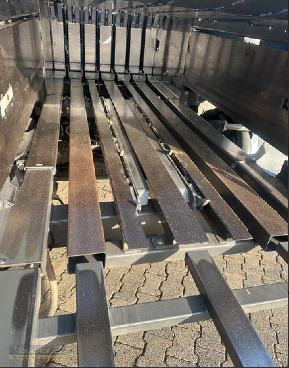 Großpackenpresse tip CLAAS QUADRANT 3200 FC T, Gebrauchtmaschine in Rhaunen (Poză 10)