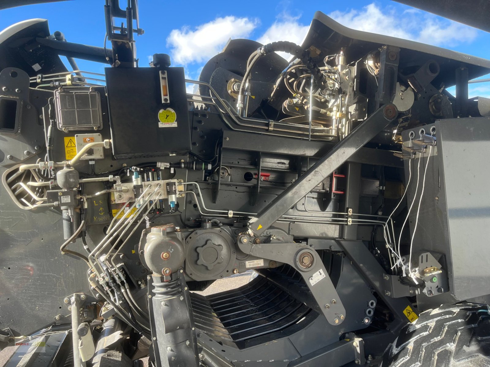 Großpackenpresse a típus CLAAS Quadrant 3200 FC Tandem, Gebrauchtmaschine ekkor: Langenau (Kép 12)