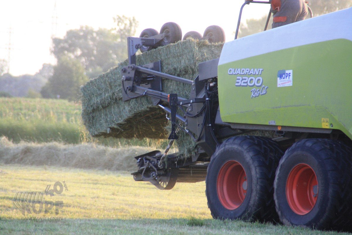 Großpackenpresse Türe ait CLAAS Quadrant 3200 RC mit Häcksler und Ballenstapler, Gebrauchtmaschine içinde Schutterzell (resim 6)