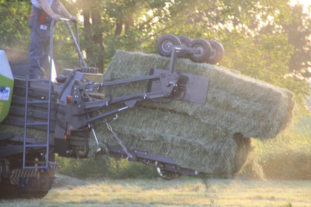 Großpackenpresse Türe ait CLAAS Quadrant 3200 RC mit Häcksler und Ballenstapler, Gebrauchtmaschine içinde Schutterzell (resim 7)