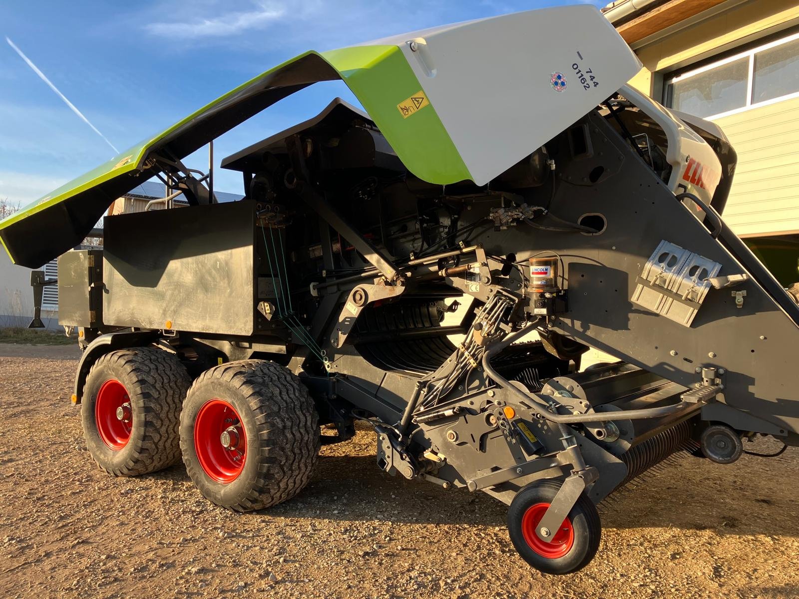 Großpackenpresse του τύπου CLAAS Quadrant 3200 RC Tandem, Gebrauchtmaschine σε Theilenhofen (Φωτογραφία 2)