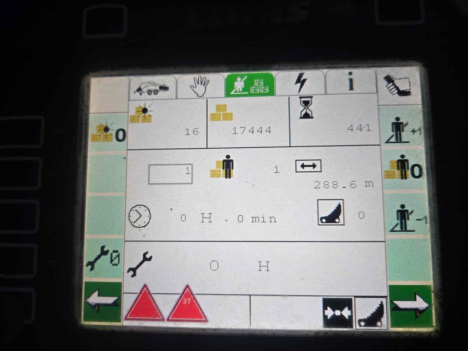 Großpackenpresse типа CLAAS QUADRANT 3200 RF 744/, Gebrauchtmaschine в ORLEIX (Фотография 7)